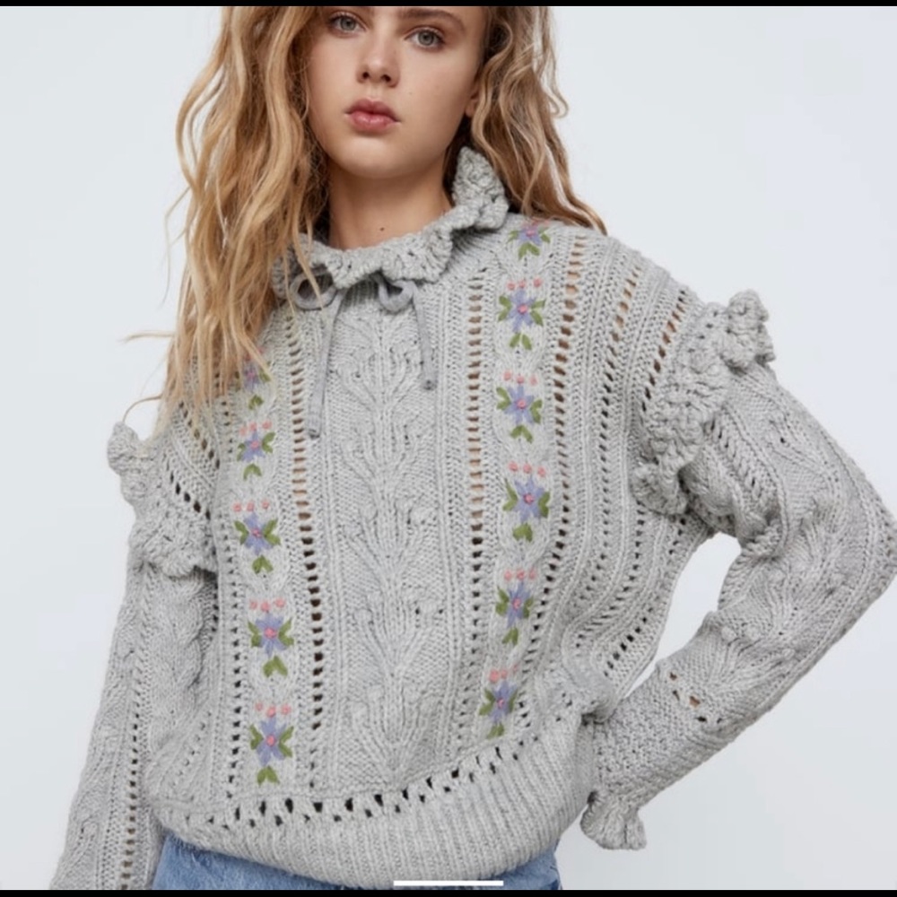 Zara embroidered gray sweater small Nwt - Picture 2 of 4